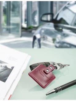 musegear Smarthome & Wetterstationen<Bluetooth-Schlüsselfinder "Finder 2" in bordeaux roter Ledertasche