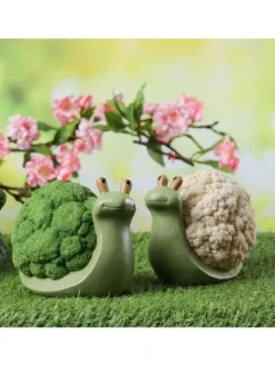 MARELIDA Gartendekoration<Dekofigur Schnecke Brokkoli Gartendeko für Beet Garten H: 11cm in grün