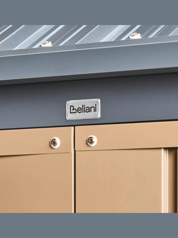 Beliani Pflanzen & Zubehör<Gerätehaus mit Holzunterstand NOCCIANO in Braun/Grau