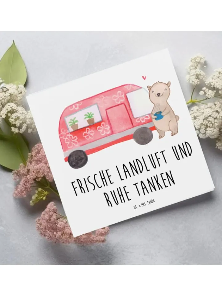 Mr. & Mrs. Panda Sonstige Gutscheine<Gutschein Wochenendtrip auf dem Land mit Spruch in Weiß