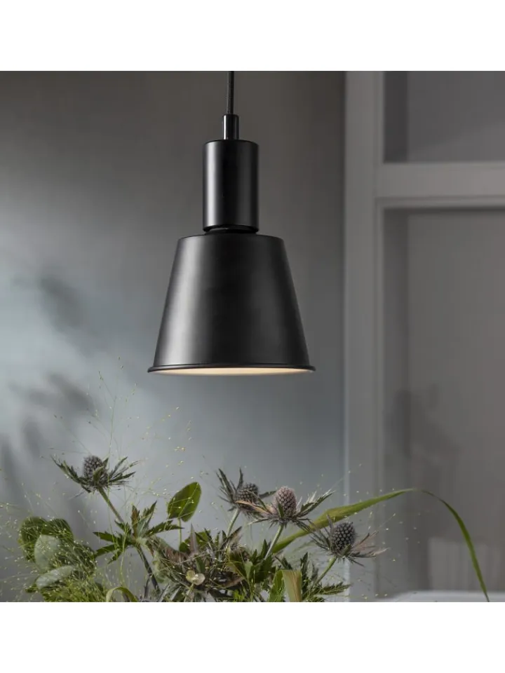 STAR Trading Leuchtmittel<LED-Leuchtmittel ,Decoled Dream', E27, 3,5W, schwarz, 3-stufig dimmbar