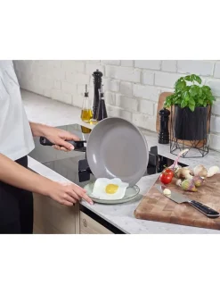 Fissler Kochgeschirr<Pfanne "Ceratal®" in Grau - Ø 28 cm