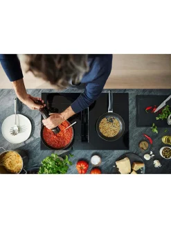 Fissler Kochgeschirr<Pfanne "Essential" in Schwarz - Ø 28 cm