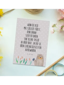 Mr. & Mrs. Panda Partyzubehör & -Dekoration<Postkarte Otter Stein mit Spruch in Grau Pastell