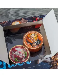 ROTH Adventskalender<PUR Adventskalender mit nur 4 Türchen, gefüllt – Lichterglanz in Bunt