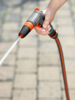 Gardena Gartendekoration<Reinigungsspritze in Grau/ Orange - (B)22 x (H)45 x (T)19,5 cm
