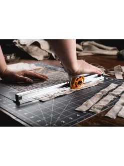 Fiskars Weitere Haushaltshelfer<Schneidemaschine in Weiß - (B)36 x (H)41 cm