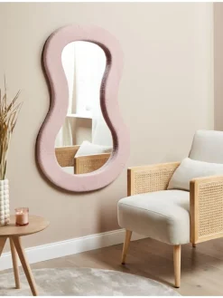 Beliani Spiegel<Wandspiegel PLANCHEZ in Rosa - (W) 70 x (H) 112 x (L) 5 cm