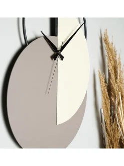 ABERTO DESIGN Wanddekoration<Wanduhr "Madeco" in Grün/ Hellgrau/ Creme - (B)30,5 x (H)68 cm