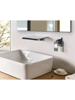 Beliani Badarmaturen<Wasserhähne APONWAO in Silber - (W) 20 x (H) 10 x (L) 17 cm