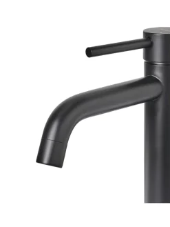 Beliani Badarmaturen<Wasserhähne SALINAS in Schwarz - (W) 4 x (H) 18 x (L) 19 cm