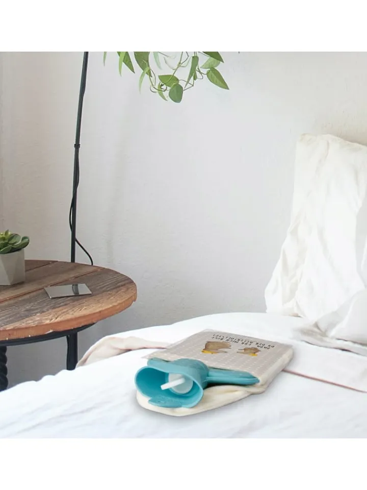 Mr. & Mrs. Panda Wärmflaschen & -Kissen<Wärmflasche Bären mit Hut mit Spruch in Grau Pastell